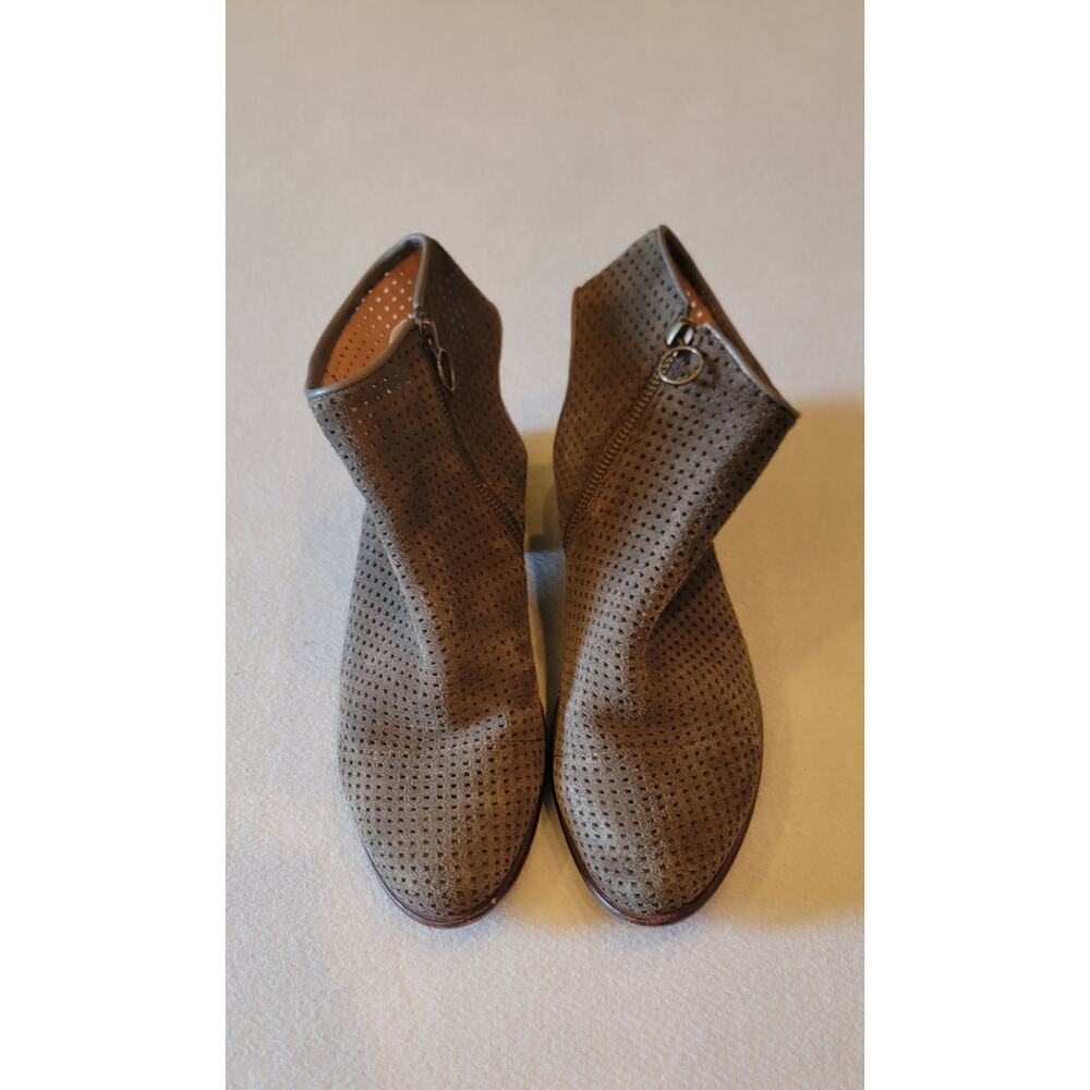 Latigo Izadore Slingback Cut-Out Booties – Taupe